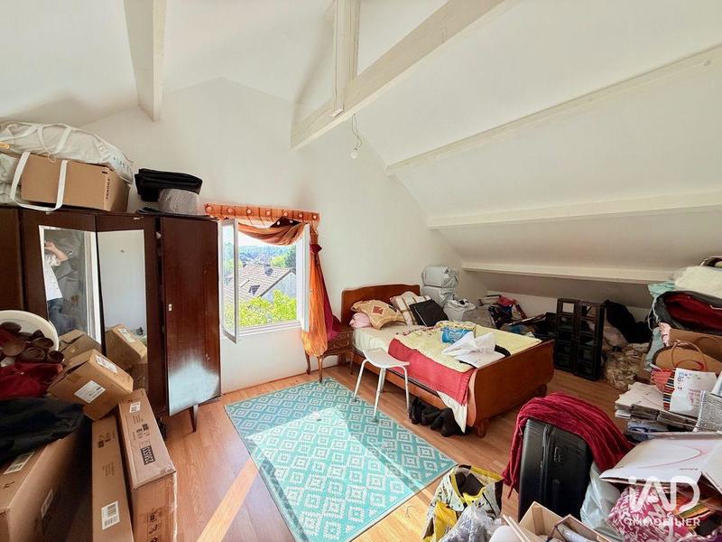 Maison - 186 m² - 7 pièces