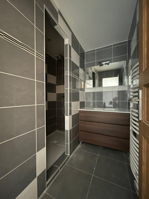 Appartement - 75 m² - 3 pièces