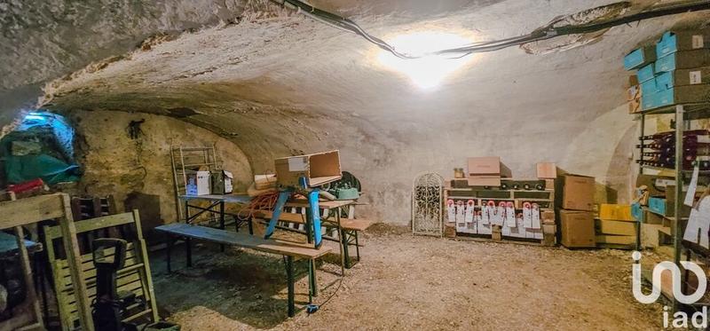 Maison - 235 m² - 8 pièces