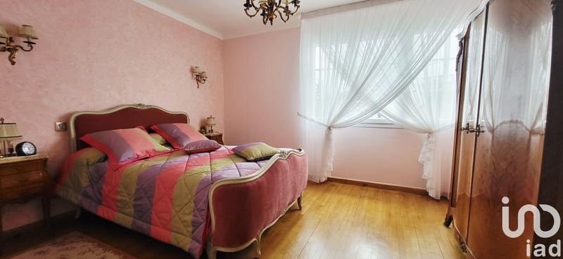 Maison - 216 m² - 5 pièces