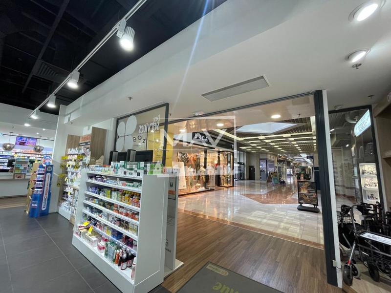 Local commercial - 246 m²