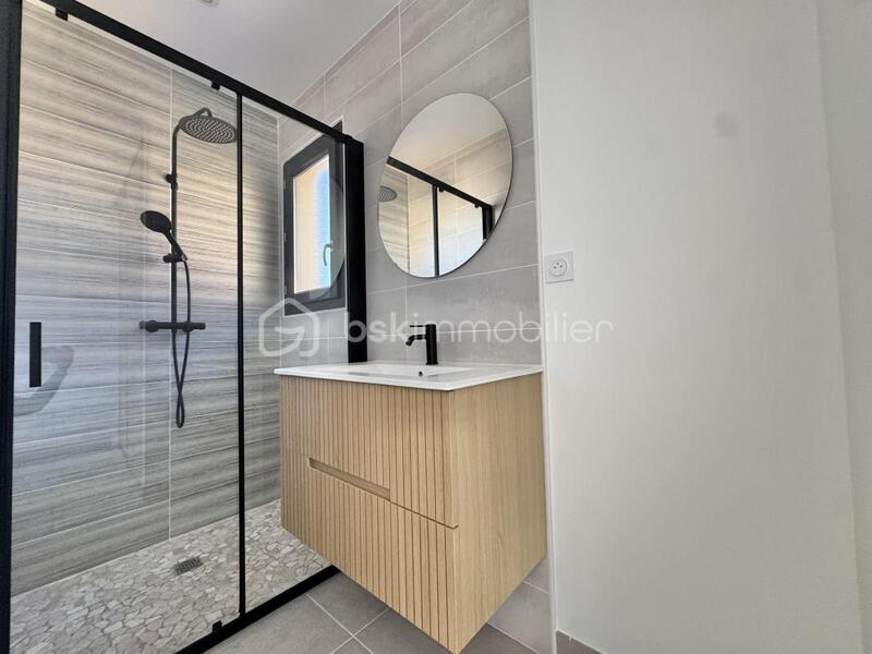 Maison traditionnelle - 68 m² - 3 pièces