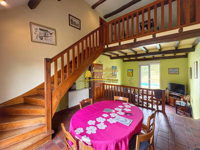 Maison - 135 m² - 7 pièces