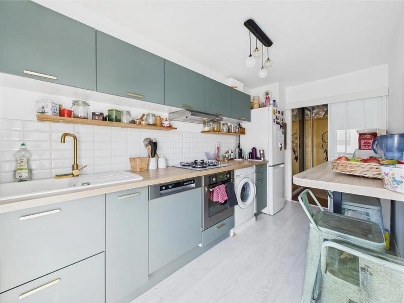 Appartement - 77 m² - 4 pièces