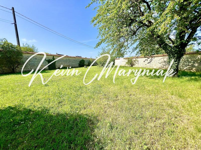 Maison - 296 m² - 6 pièces