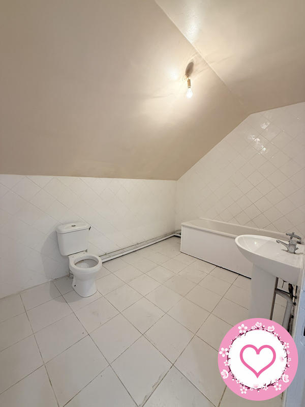 Maison - 96 m² - 4 pièces