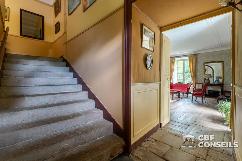 Château - 560 m² - 15 pièces