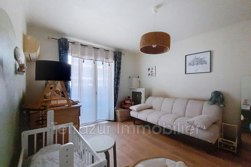 Appartement - 77 m² - 4 pièces