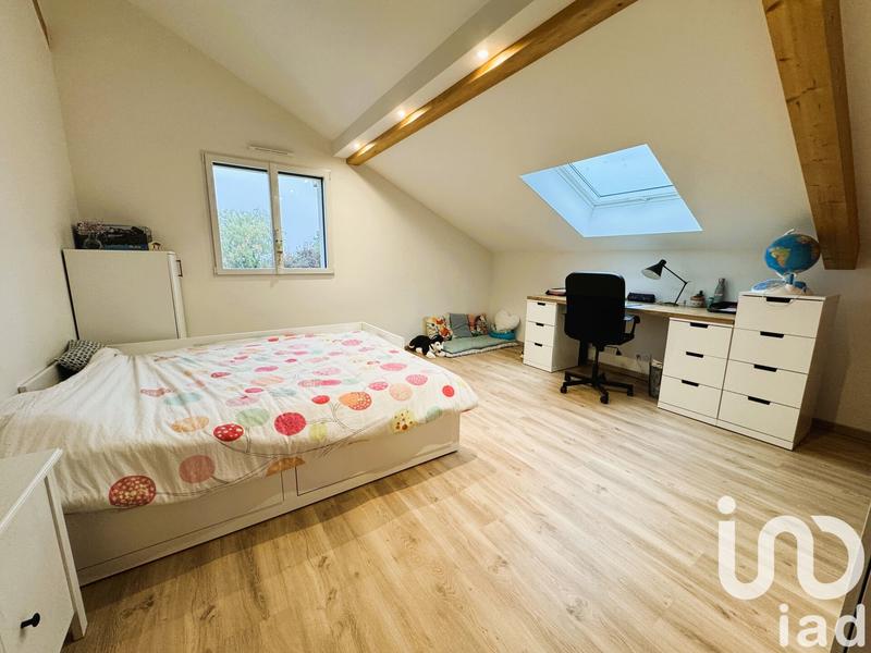 Maison - 180 m² - 7 pièces