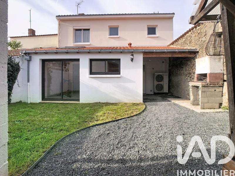 Maison de ville - 134 m² - 7 pièces