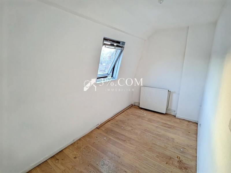 Maison - 93 m² - 5 pièces