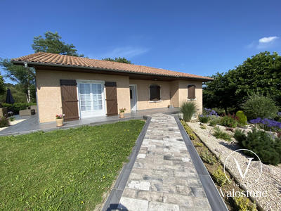 Maison traditionnelle - 100 m² - 4 pièces