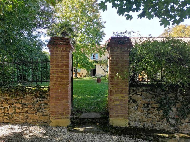 Propriété - 470 m² - 16 pièces