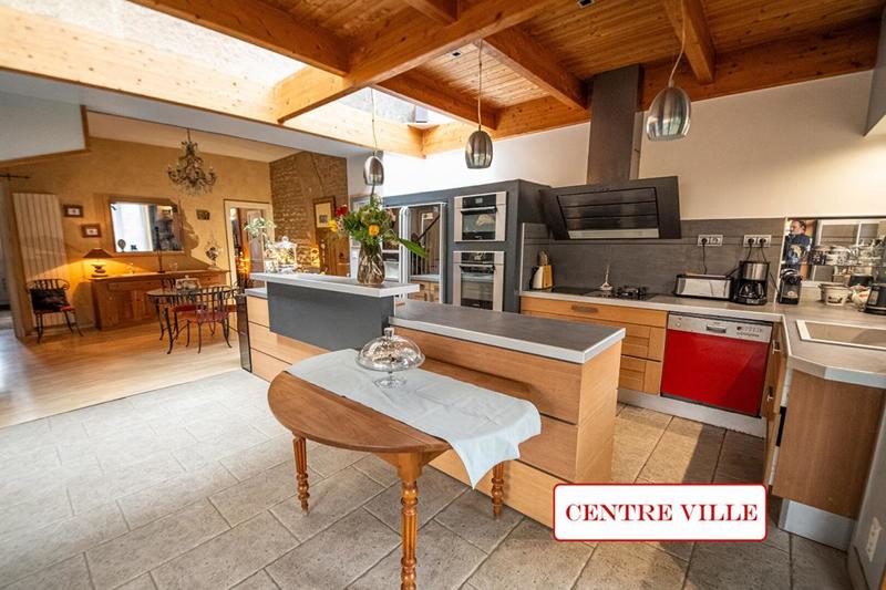 Maison - 145 m² - 7 pièces