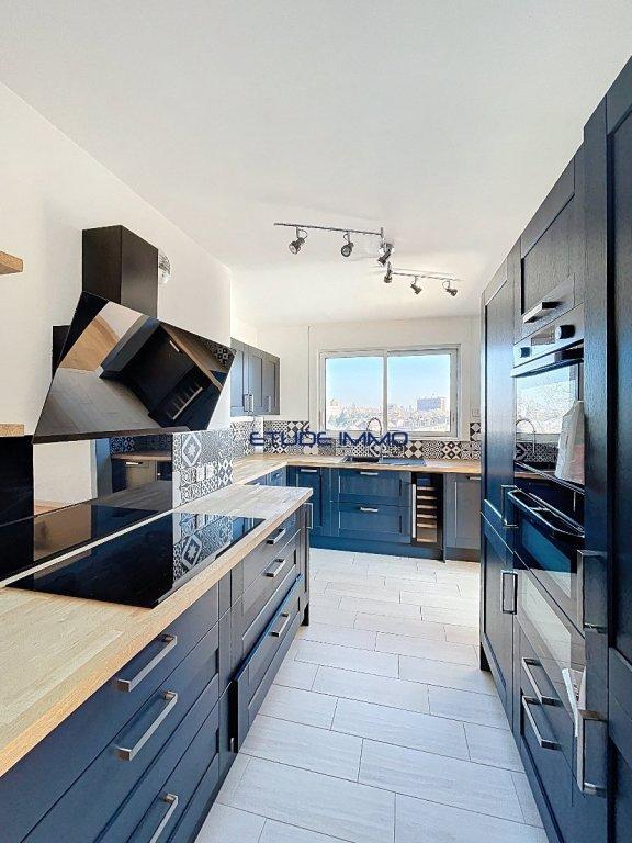 Appartement - 80 m² - 3 pièces