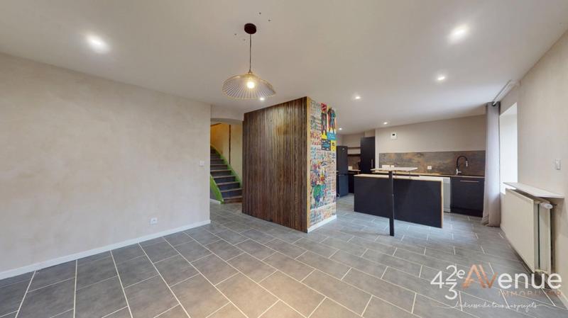 Maison - 137 m² - 7 pièces