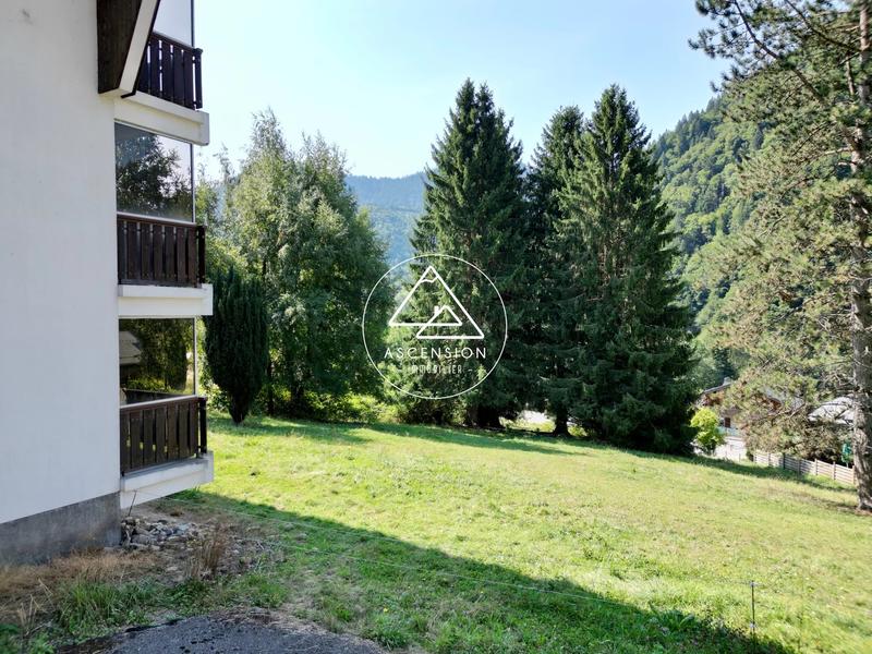 Terrain constructible - 915 m²