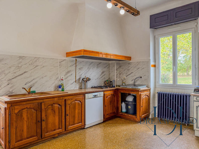 Maison - 204 m² - 8 pièces