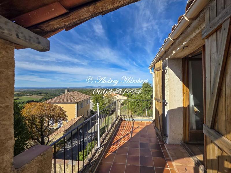 Maison - 215 m² - 7 pièces