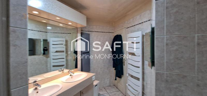 Appartement - 104 m² - 5 pièces