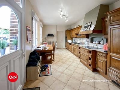 Maison - 186 m² - 7 pièces