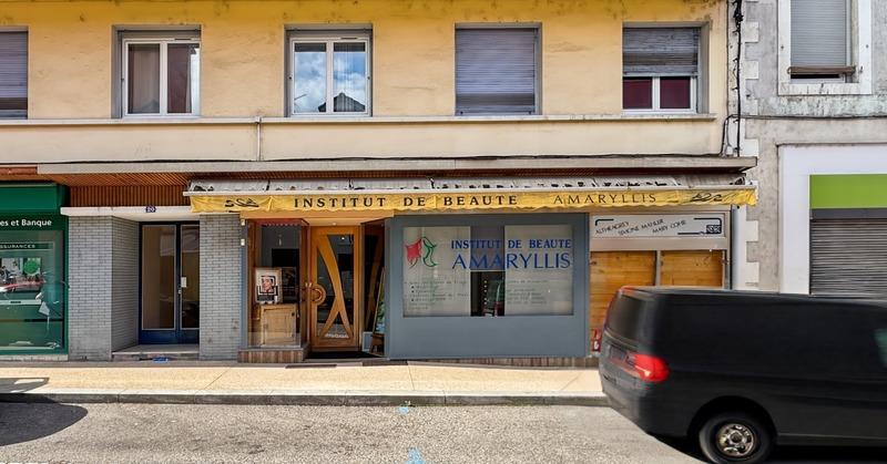 Local commercial - 96 m² - 4 pièces