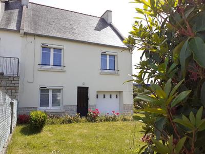 Maison - 94 m² - 5 pièces