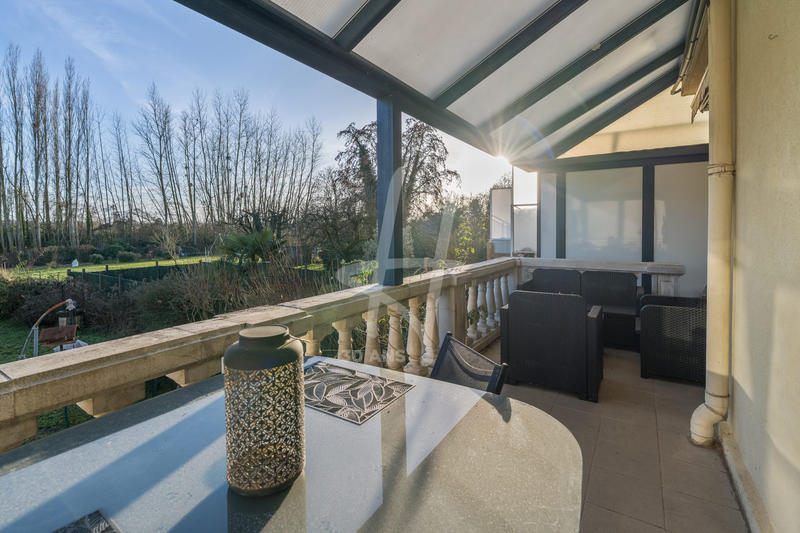 Maison ancienne - 130 m² - 1 pièce