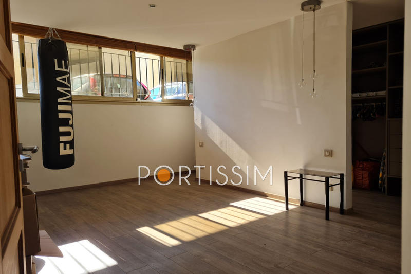 Local commercial - 93 m²