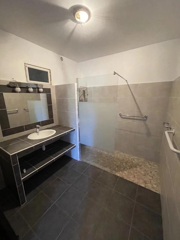 Villa - 283 m² - 6 pièces