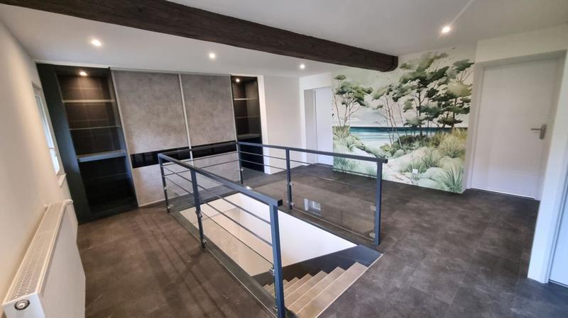 Maison - 231 m² - 9 pièces