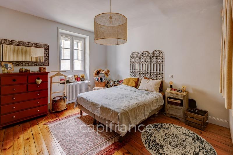 Appartement bourgeois - 130 m² - 4 pièces