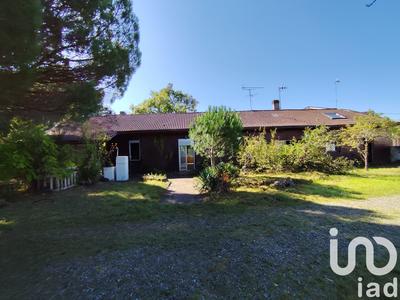 Maison - 280 m² - 14 pièces