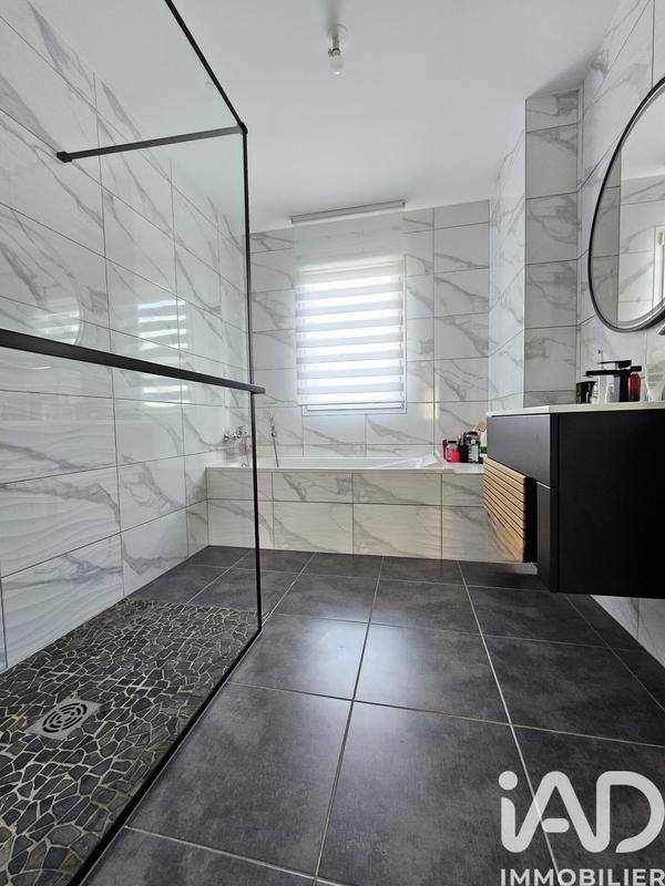 Maison - 100 m² - 4 pièces