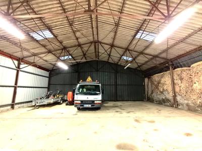 Bureau - 81 m² - 1 pièce