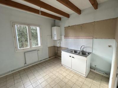 Maison - 83 m² - 4 pièces
