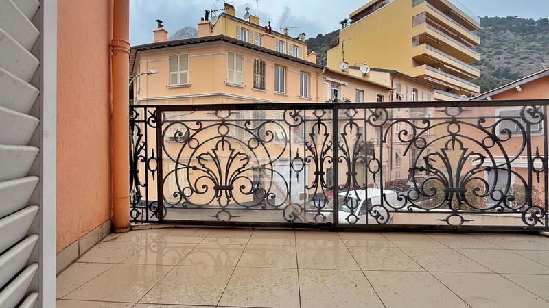 Appartement - 95 m² - 5 pièces