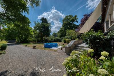 Maison - 187 m² - 8 pièces