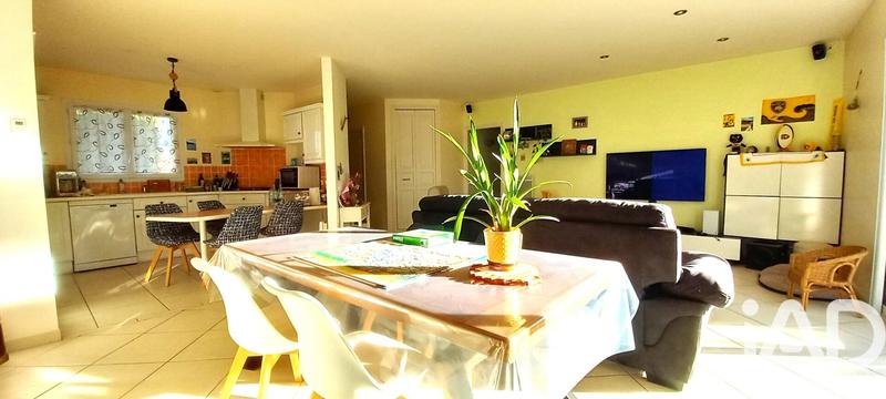 Maison - 90 m² - 5 pièces