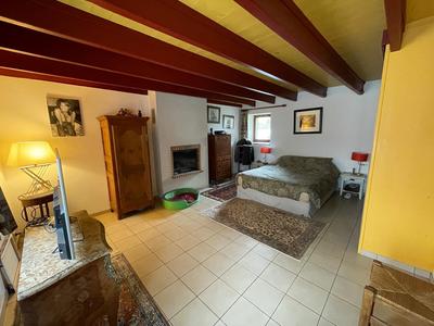 Maison - 226 m² - 5 pièces