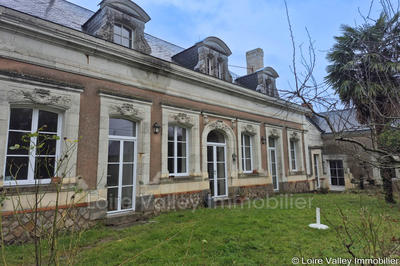 Maison - 211 m² - 6 pièces