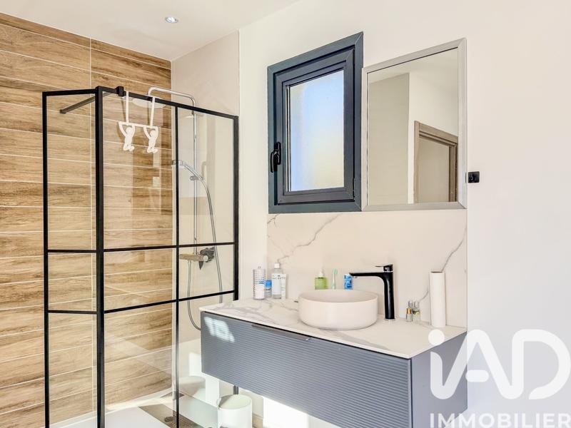 Maison - 285 m² - 10 pièces