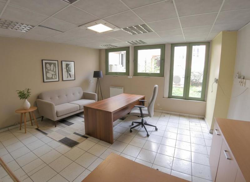 Local commercial - 300 m² - 3 pièces