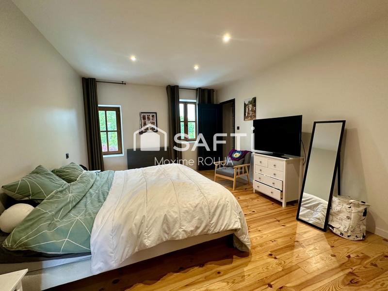 Maison - 244 m² - 6 pièces