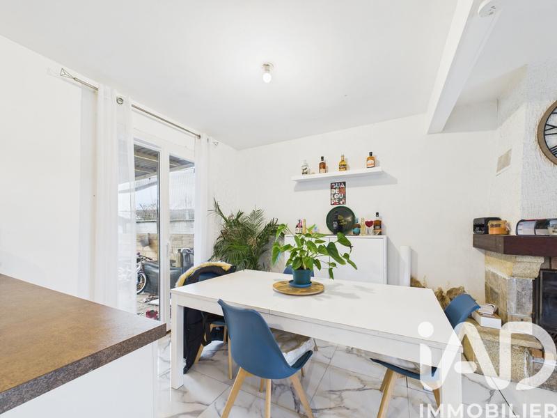 Maison - 96 m² - 5 pièces