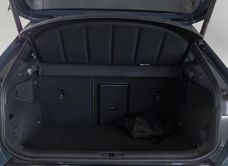 Cupra Formentor Vz 272 Hybrid Rechargeable 118km en Full Electrique / Toit Ouvrant Camera 360° Sennheiser Coffre et Sieges Elec