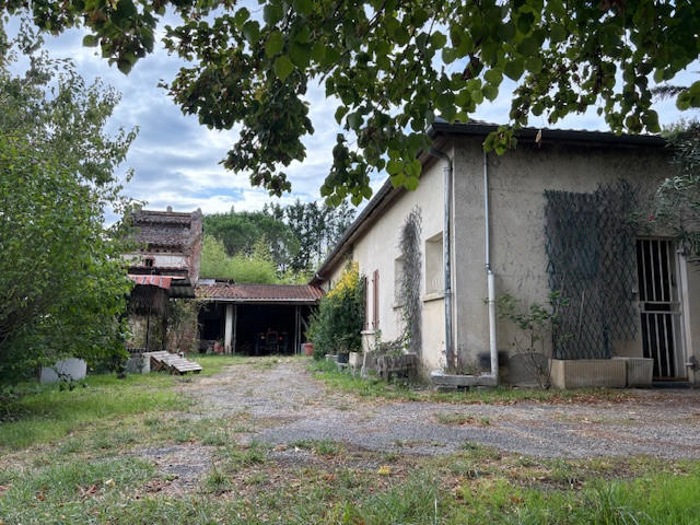 Propriété - 126 m² - 6 pièces