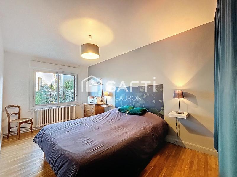 Maison - 202 m² - 8 pièces