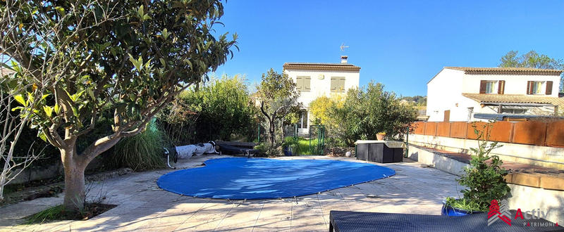 Villa - 150 m² - 6 pièces