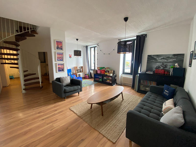 Appartement - 106 m² - 6 pièces